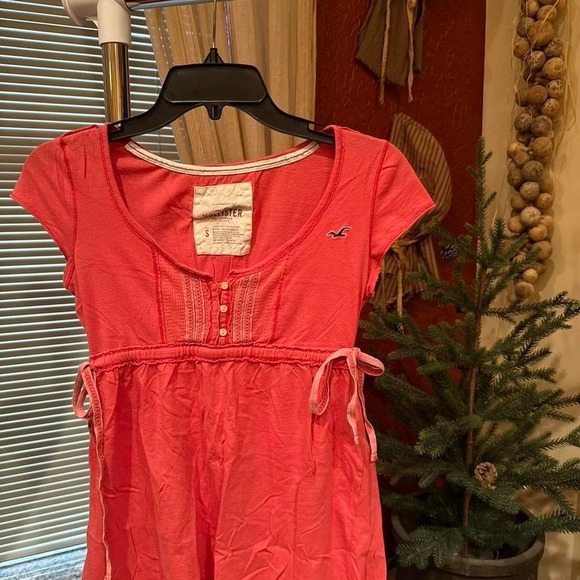 Hollister Co. Tops - Hollister Babydoll Top.